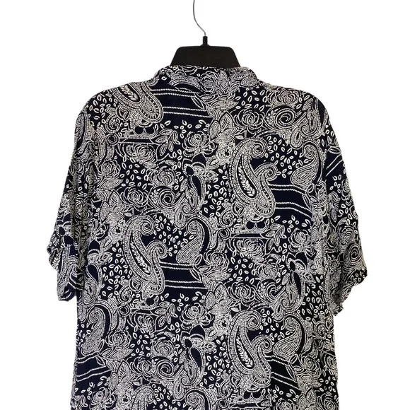 Endless Options Women's Plus size 2X black white Paisley Maxi  shirtdress - Picture 3 of 6